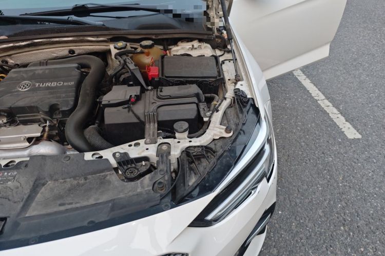 Used Buick Regal 2020 552T Elite Edition Engine Bay Left