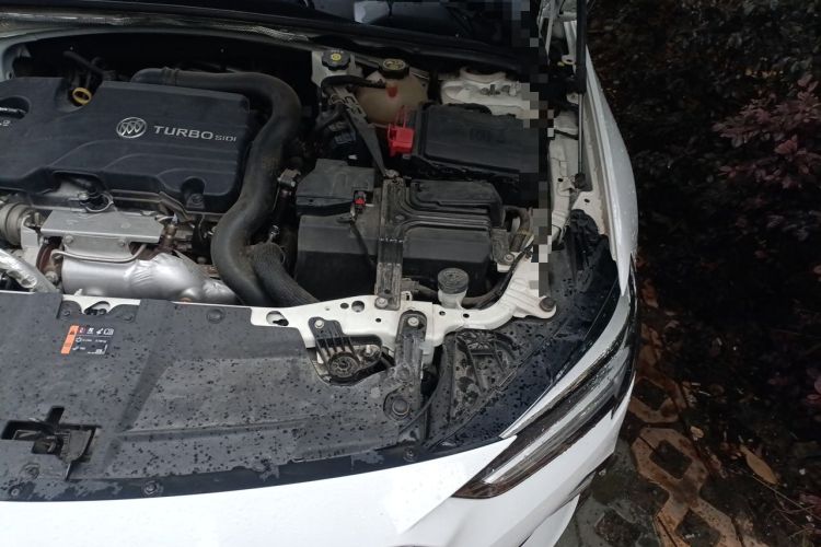 Used Buick Regal 2020 552T Luxury Version Engine Bay Left