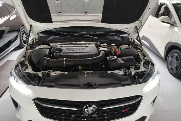 Used Buick Regal 2020 GS 28T Elite Model Engine Bay