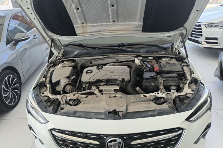 Used Buick Regal 2020 552T Elite Edition Engine Bay