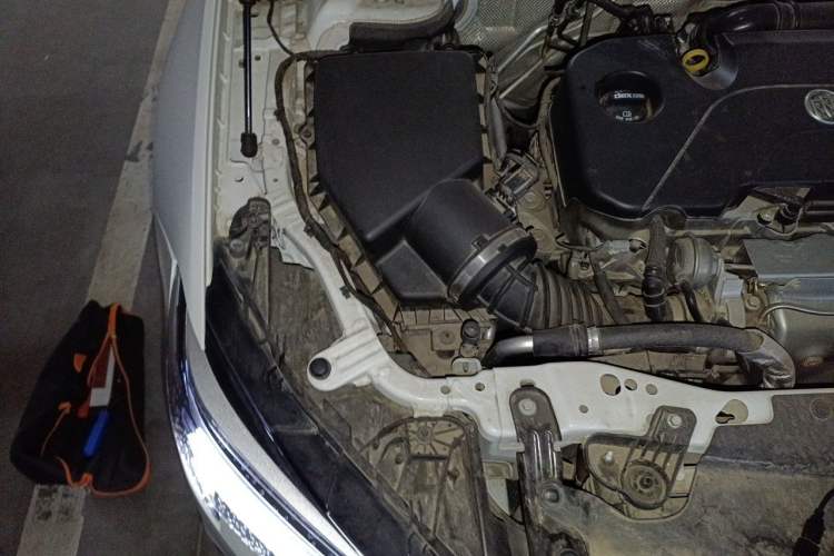 Used Buick Regal 2020 552T Luxury Version Engine Bay Right