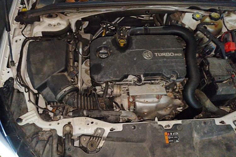 Used Buick Regal 2020 552T Elite Edition Engine Bay Right