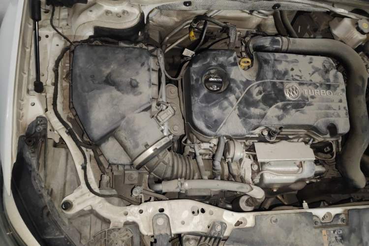 Used Buick Regal 2020 552T Elite Edition Engine Bay Right