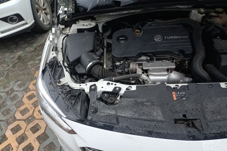 Used Buick Regal 2020 552T Luxury Version Engine Bay Right