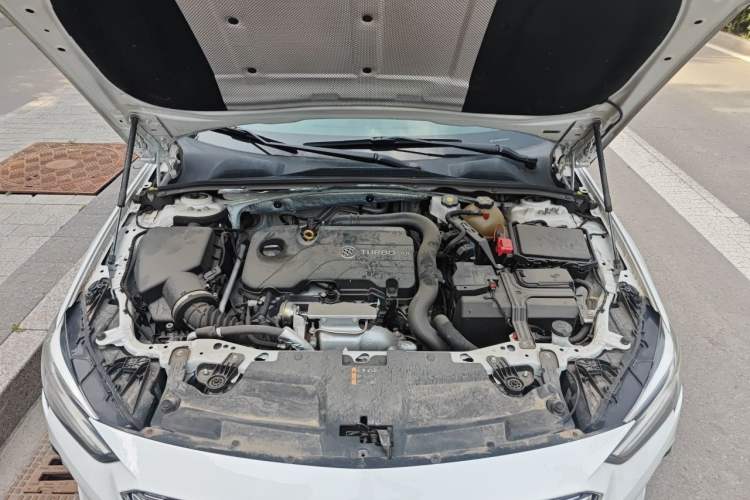 Used Buick Regal 2020 552T Elite Edition Engine Bay