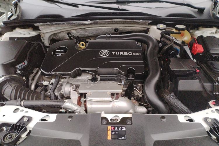 Used Buick Regal 2020 552T Elite Edition Engine Bay
