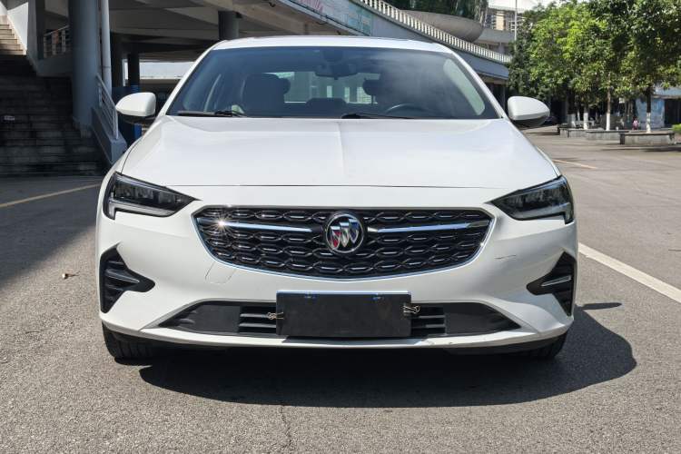Used Buick Regal 2020 552T Elite Edition Exterior 2