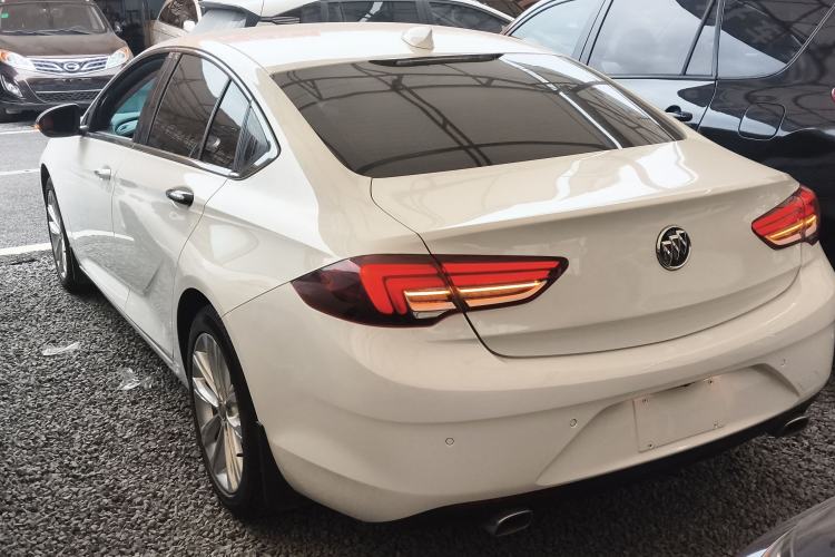 Used Buick Regal 2020 652T Elite Edition Exterior 2