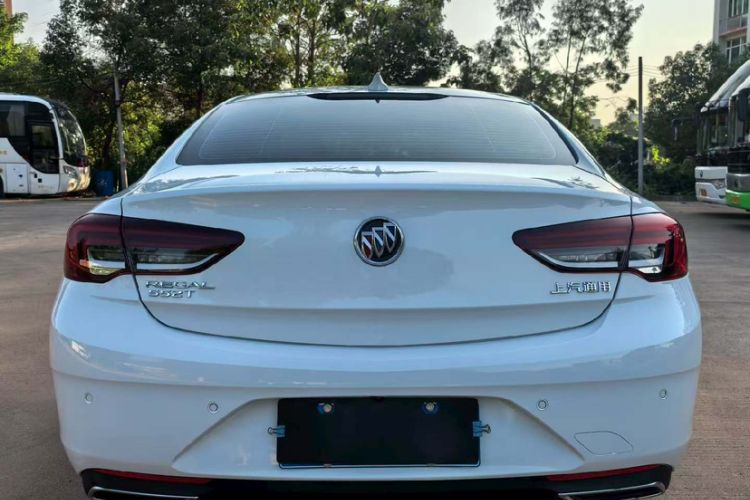 Used Buick Regal 2020 552T Elite Edition Exterior 3