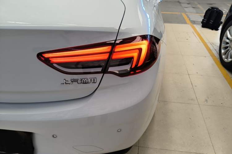 Used Buick Regal 2020 552T Luxury Version Exterior 3