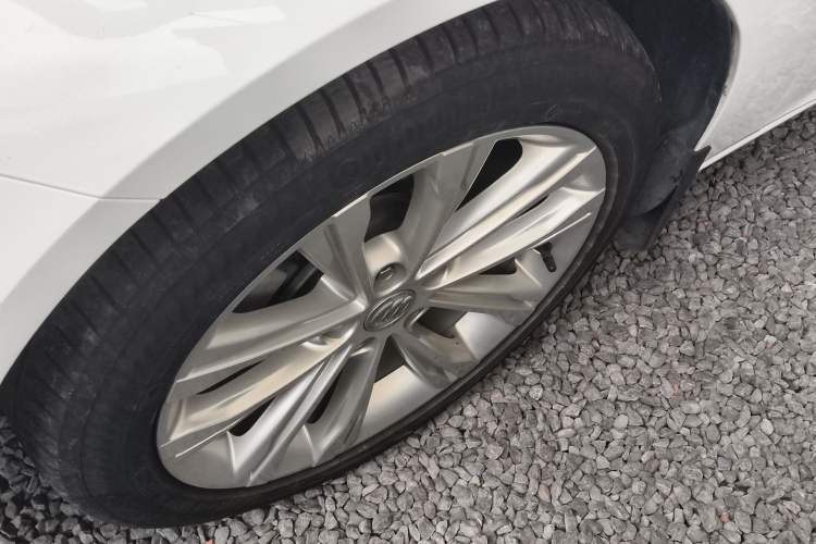Used Buick Regal 2020 652T Elite Edition Exterior 4