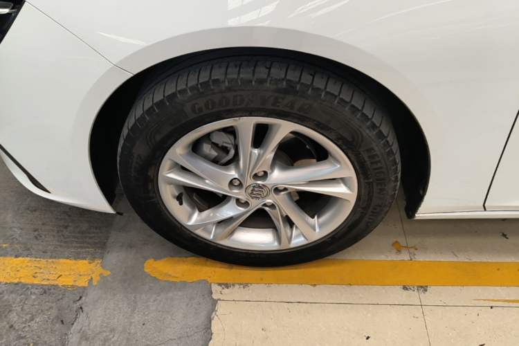 Used Buick Regal 2020 552T Luxury Version Exterior 4