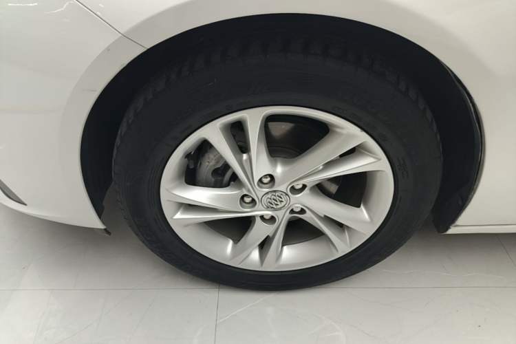 Used Buick Regal 2020 552T Luxury Version Exterior 4