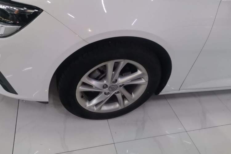 Used Buick Regal 2020 552T Elite Edition Exterior 4