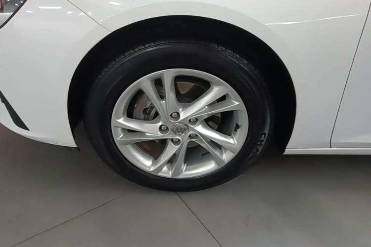 Used Buick Regal 2020 552T Elite Edition Exterior 4