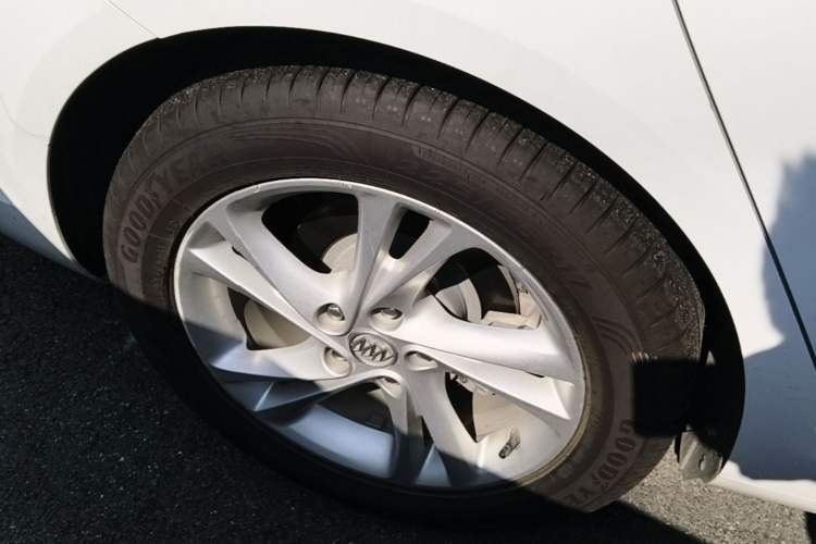 Used Buick Regal 2020 552T Elite Edition Exterior 5