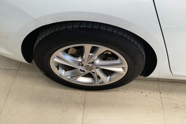 Used Buick Regal 2020 552T Luxury Version Exterior 5