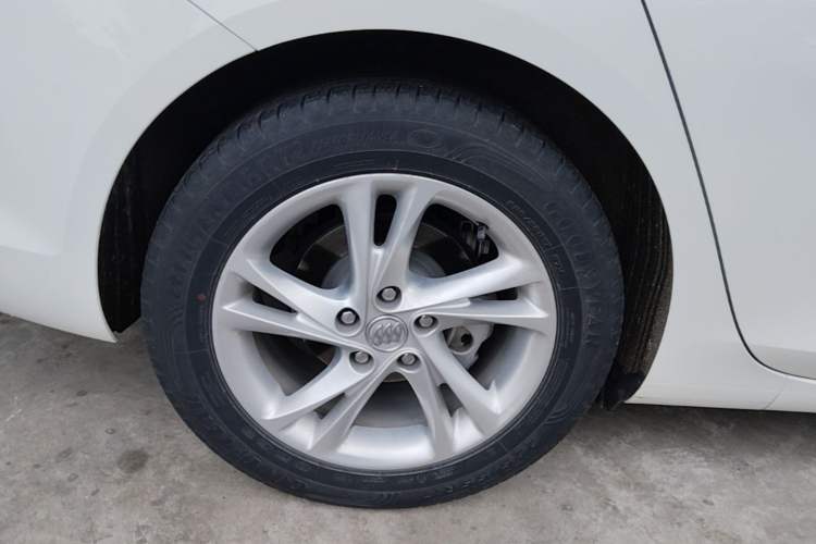 Used Buick Regal 2020 552T Elite Edition Exterior 5