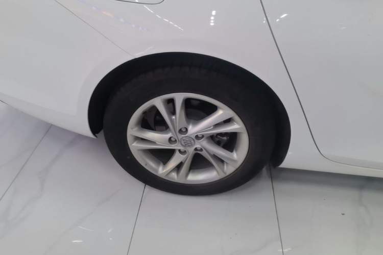 Used Buick Regal 2020 552T Elite Edition Exterior 5