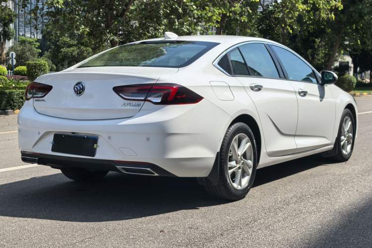 Used Buick Regal 2020 552T Elite Edition Exterior 7
