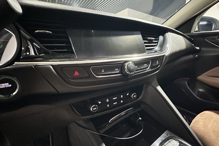 Used Buick Regal 2020 552T Luxury Version Exterior 8