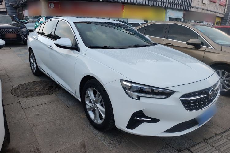 Used Buick Regal 2020 552T Elite Edition Front Right 45 Deg