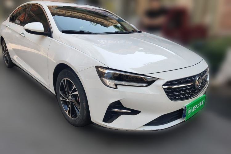 Used Buick Regal 2020 552T Elite Edition Front Right 45 Deg