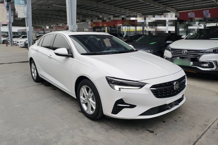 Used Buick Regal 2020 552T Luxury Version Front Right 45 Deg