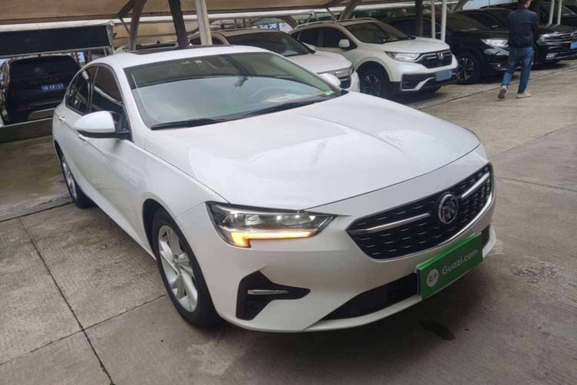 Used Buick Regal 2020 552T Elite Edition Front Right 45 Deg