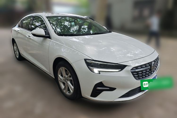 Used Buick Regal 2020 552T Elite Edition Front Right 45 Deg