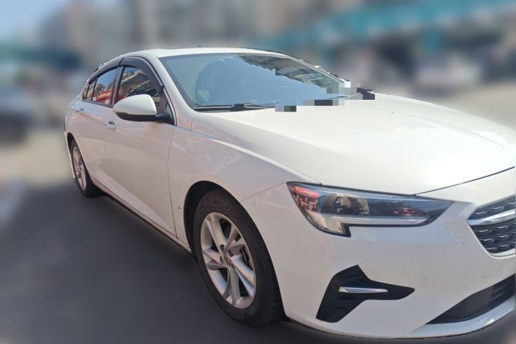 Used Buick Regal 2020 552T Elite Edition Front Right 45 Deg