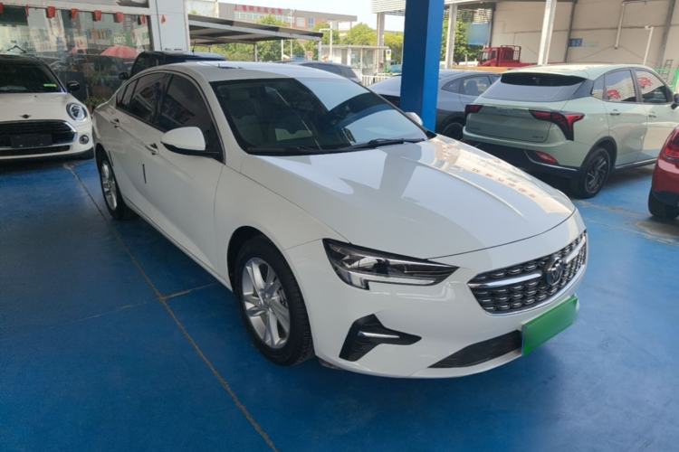 Used Buick Regal 2020 552T Elite Edition Front Right 45 Deg
