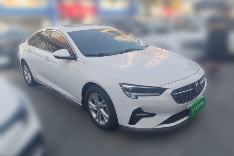 Used Buick Regal 2020 552T Luxury Version Front Right 45 Deg