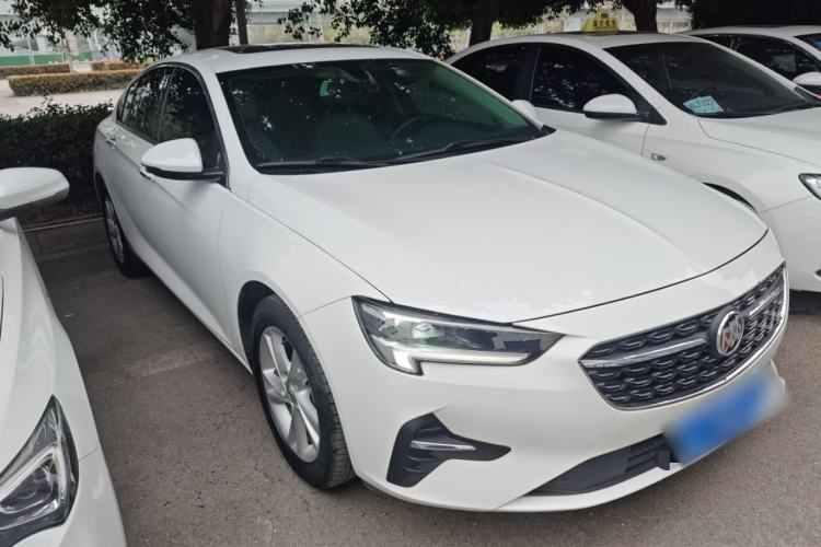 Used Buick Regal 2020 552T Elite Edition Front Right 45 Deg