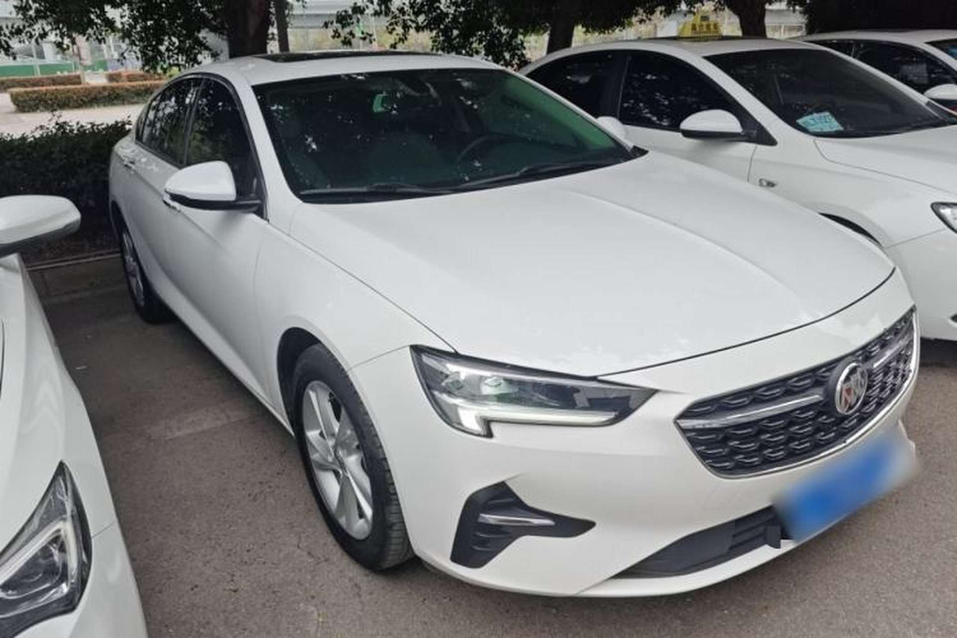Used Buick Regal 2020 552T Elite Edition Front Right 45 Deg