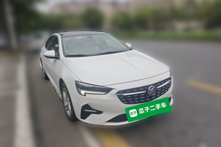 Used Buick Regal 2020 552T Elite Edition Front Right 45 Deg