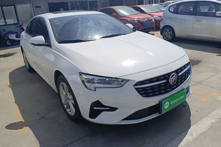 Used Buick Regal 2020 552T Luxury Version Front Right 45 Deg