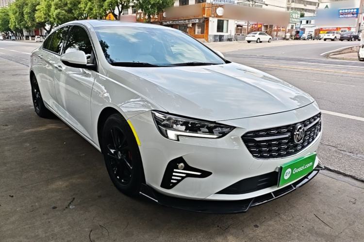 Used Buick Regal 2020 552T Elite Edition Front Right 45 Deg