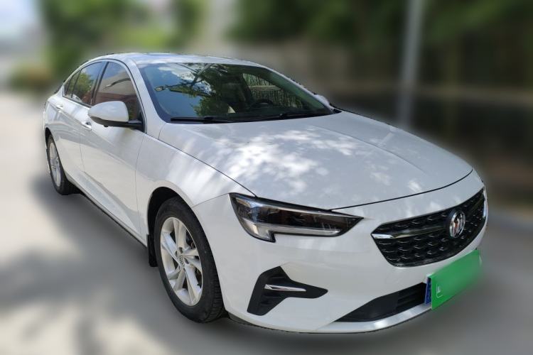 Used Buick Regal 2020 552T Elite Edition Front Right 45 Deg