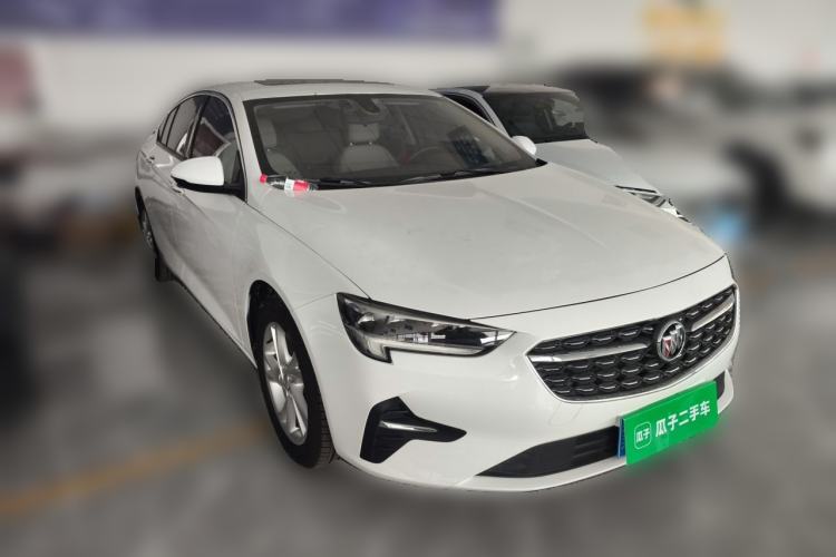 Used Buick Regal 2020 552T Elite Edition Front Right 45 Deg