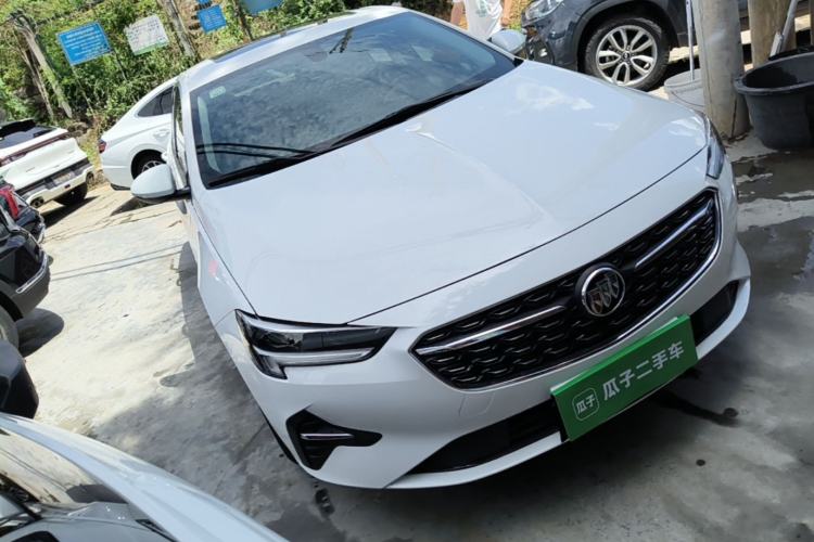 Used Buick Regal 2020 552T Elite Edition Front Right 45 Deg