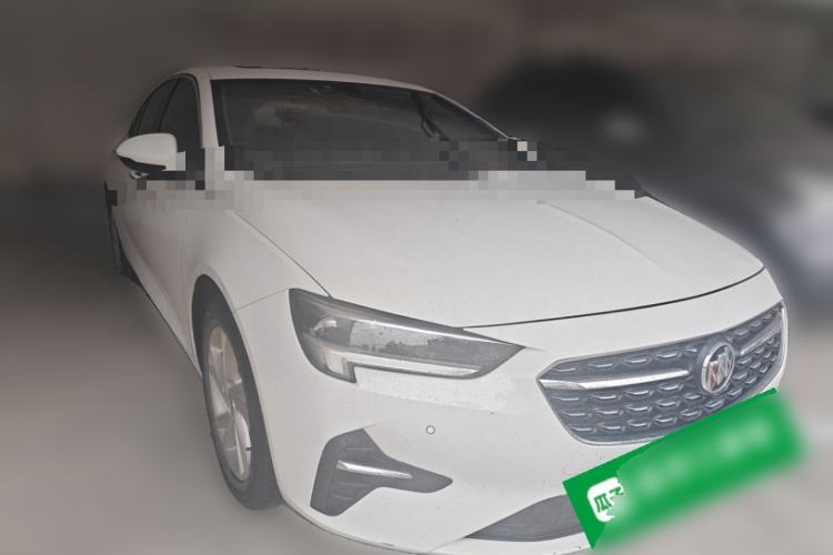 Used Buick Regal 2020 552T Elite Edition Front Right 45 Deg