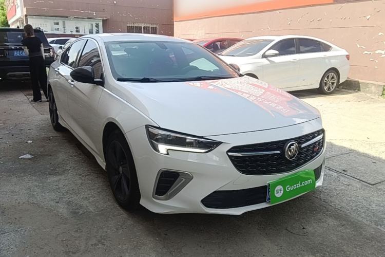 Used Buick Regal 2020 GS 28T Elite Model Front Right 45 Deg