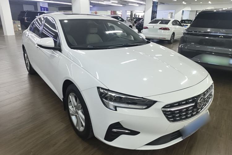 Used Buick Regal 2020 552T Elite Edition Front Right 45 Deg