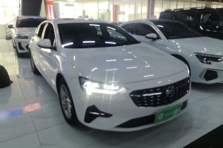 Used Buick Regal 2020 552T Elite Edition Front Right 45 Deg