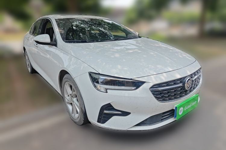 Used Buick Regal 2020 552T Elite Edition Front Right 45 Deg