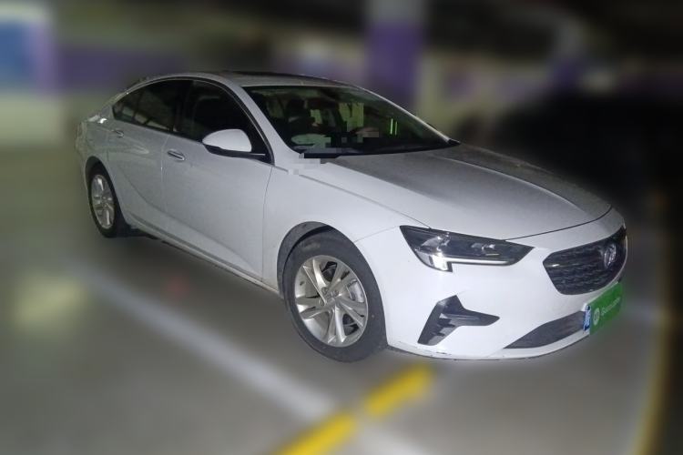 Used Buick Regal 2020 552T Elite Edition Front Right 45 Deg