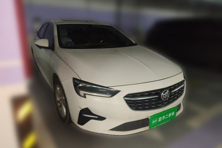 Used Buick Regal 2020 552T Elite Edition Front Right 45 Deg