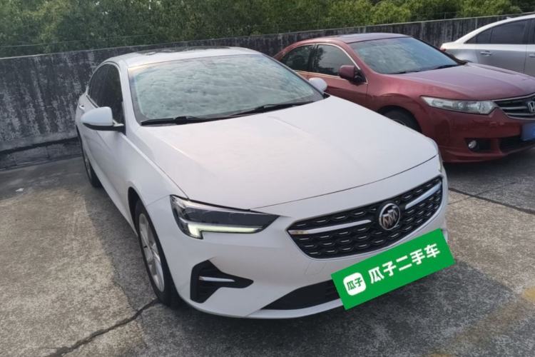 Used Buick Regal 2020 552T Elite Edition Front Right 45 Deg