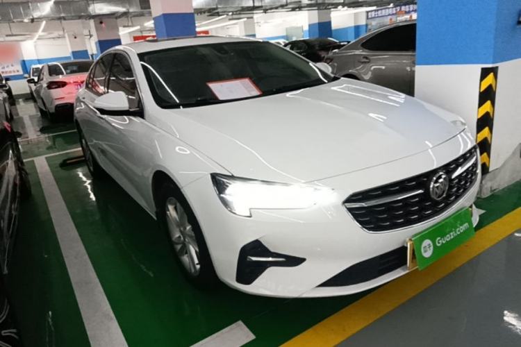 Used Buick Regal 2020 552T Elite Edition Front Right 45 Deg